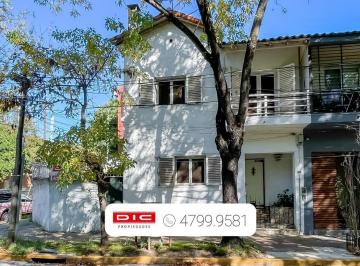 Casa · 145m² · 4 Ambientes · 1 Cochera · Casa 2 Dorm. Venta - La Lucila - Vias/maipu