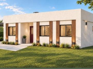 Casa · 160m² · 5 Ambientes · 1 Cochera · Casa en Venta en Riberas, Puertos, Escobar. Financiación. Escritorio