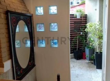 PH · 112m² · 4 Ambientes · PH 4 Ambientes Reciclado – 112 m² Totales Aprox. – Terraza y Parrilla – Sin Expensas