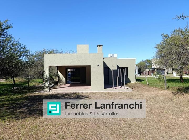 Casa · 129m² · 9 Ambientes · 1 Cochera