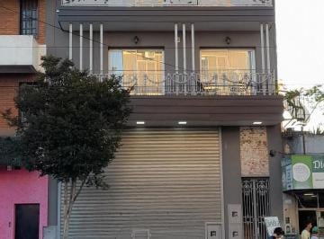 Departamento · 70m² · 3 Ambientes · Departamento 3 Amb Av Galicia Al 100. Piñeiro. Avellaneda. 50% Mas Cuotas.