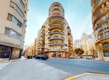 Departamento · 73m² · 2 Ambientes · Venta - Exclusivo Departamento Luminoso con Balcón - Retiro, Esquina Arroyo y Juncal - Patrimonio