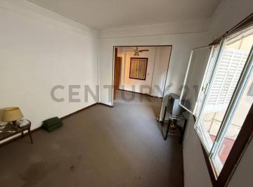 Departamento · 74m² · 3 Ambientes · Departamento Venta Tres Ambientes Flores