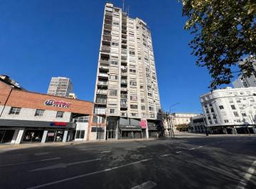 Departamento · 78m² · 5 Ambientes · Departamento en Alquiler La Plata Plaza Italia Dacal Bienes Raices