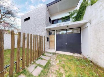 Casa · 126m² · 2 Ambientes · 2 Cocheras · Casa en Venta en City Bell