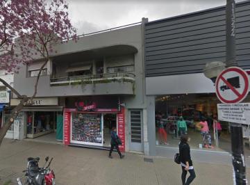 Local comercial · 95m² · Local en Venta en La La Plata