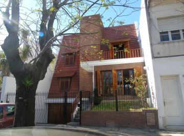 Casa · 290m² · 6 Ambientes · 2 Cocheras · Casa en Venta en La Plata