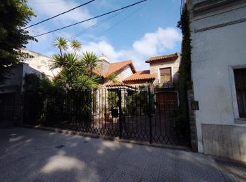 Casa · 273m² · 6 Ambientes · 2 Cocheras · Casa en Venta en La Plata - Dacal Bienes Raíces