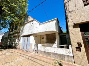 Casa · 109m² · 5 Ambientes · 1 Cochera · Casa en Venta en La Plata