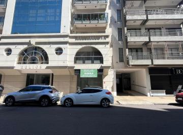 Local comercial · 70m² · 1 Ambiente · Local en Alquiler Frente Pasaje Rodrigo - Dacal Bienes Raíces