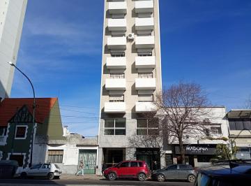 Oficina comercial · 70m² · 4 Ambientes · Departamento en Alquiler en La Plata