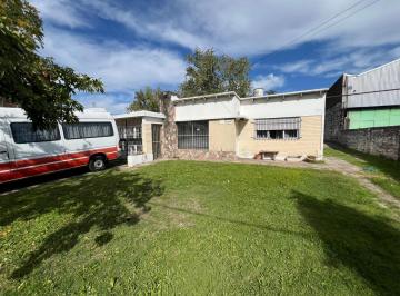 Casa · 485m² · 3 Ambientes · 1 Cochera · Casa en La Plata