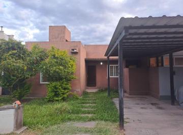 Casa de 3 ambientes, Tafí Viejo · Oportunidad en Venta - Cómoda Casa de 2 Dorm. en Barrio Privado Ayres de Los Azahares