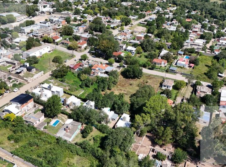 Terreno · 600m²