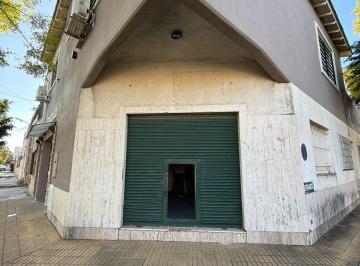 Local comercial · 31m² · 1 Ambiente · Local en Esquina en Lomas - Buena Ubicacion - Oportunidad!