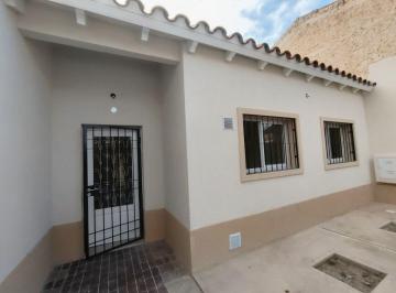 Casa de 6 ambientes, Ciudad de Mendoza · Vende Casa Esquina Reciclada - 6ta. Sección - Ciudad - Mendoza