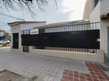 Casa de 6 ambientes, Ciudad de Mendoza · Vende Casa Esquina Reciclada - 6ta. Sección - Ciudad - Mendoza