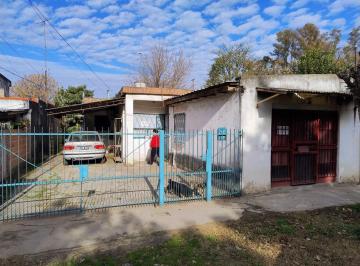 Casa · 120m² · 4 Ambientes · 1 Cochera · Casa en Venta en José C. Paz, Zona Norte
