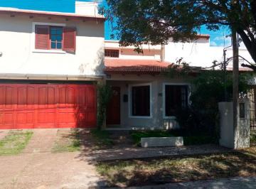 Casa · 263m² · 6 Ambientes · 1 Cochera · Venta Casa 4dorm 3bños Dpto Inepd San Salvador Cba