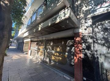 Local comercial · 95m² · Venta en Oportunidad en Villa Crespo, Local + Gran Depósito con Entrada Independiente