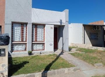 Casa · 66m² · 3 Ambientes · 1 Cochera · Se Vende Casa 2 Dorm. Bº Carrara de Horizonte