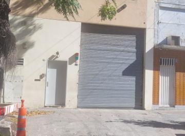 Bodega-Galpón de 7 ambientes, Villa Santa Rita · San Nicolas y C. Díaz S - 8.66 X40 Edifico Comercial + E - Cam. C - Doble Pers. + 3 Pisos Ofic. + Terraza Son1350