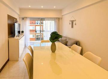 Departamento · 58m² · 3 Ambientes · Departamento de 3 Ambientes a La Calle con Balcon Corrido