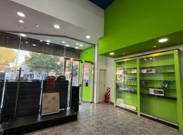 Local comercial · 200m² · 2 Ambientes · Local en Alquiler en Berazategui