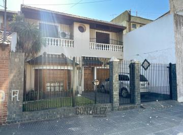 MPI-MPI-5618_2 · Venta Casa 4 Amb con Jardin, Quincho y Cocheras