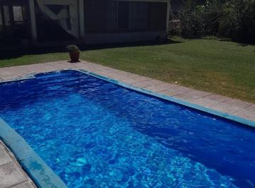 Casa · 75m² · 3 Ambientes · 1 Cochera · Venta de Hermosa Casa con Piscina y Gran Parquizado - Pedriel, Luján de Cuyo