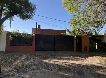 Casa · 150m² · 5 Ambientes · 2 Cocheras · Casa en Venta en City Bell