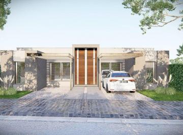 Casa · 85m² · 5 Ambientes · 1 Cochera · Casa en Pozo en Venta Gllen " Portal Colavi "