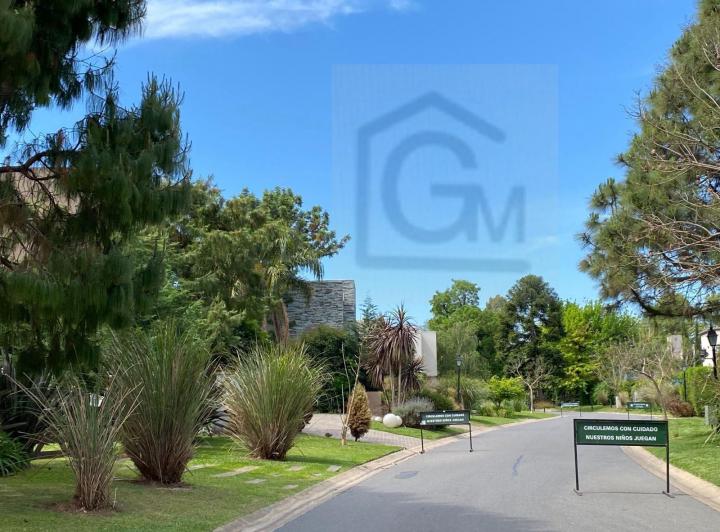 Departamento · 133m² · 4 Ambientes · 1 Cochera