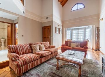 Casa · 355m² · 5 Ambientes · 3 Cocheras · Casa en Villa Ballester
