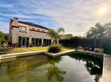 Casa · 276m² · 6 Ambientes · 2 Cocheras · Venta Casa Nuevo Quilmes Barrio Cerrado
