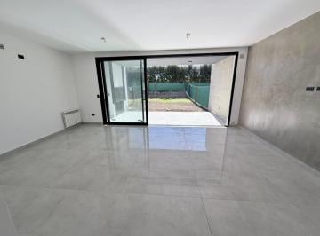 Casa · 150m² · 4 Ambientes · 2 Cocheras · Duplex 3 Dorm. en Siete Soles