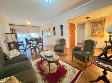 Departamento · 125m² · 4 Ambientes · 1 Cochera · Venta Depto. en Villa Urquiza 4 Amb. de Categoria C/cochera Fija, Baulera y Balcon. Impecable