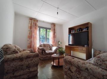 Casa 116m² Venta  · Casa en Venta en General Gutiérrez - Maipú - Excelente Estado