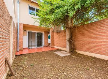 PH · 75m² · 3 Ambientes · 1 Cochera · Dúplex 3 Amb. Venta Temperley, Cochera y Jardín