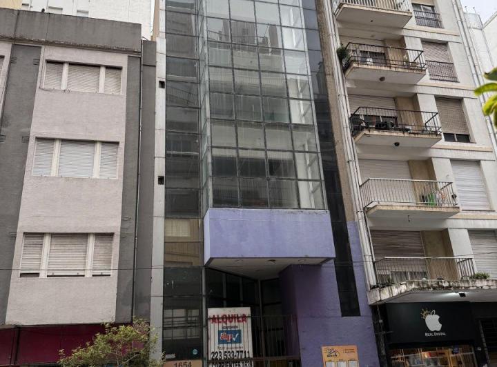 Edificio · 640m² · 6 Ambientes