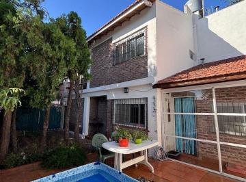 PH · 64m² · 3 Ambientes · 1 Cochera · Venta PH Duplex 3 Amb Cochera Patio Quilmes Oeste
