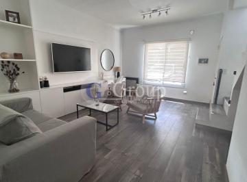 Casa · 85m² · 5 Ambientes · 2 Cocheras · Casa Triplex en Venta en de Vicenzo Grande, del Viso, Pilar