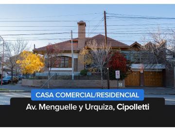 Casa · 334m² · 7 Ambientes · 2 Cocheras · Venta Casa en Esquina Av Menguelle y Urquiza