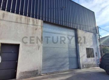 Bodega-Galpón · 330m² · 148 Entre 44 y 45 - Galpón en Alquiler
