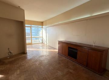 Departamento · 64m² · 3 Ambientes · Departamento en Centro