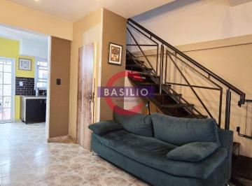 Casa · 60m² · 4 Ambientes · 1 Cochera · Venta Muy Buen Dúplex 4 Ambientes con Patio en Florida Oeste