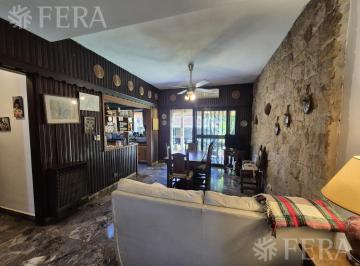 Casa · 195m² · 4 Ambientes · Venta Casa 4 Ambientes con Cochera y Jardín en Don Bosco