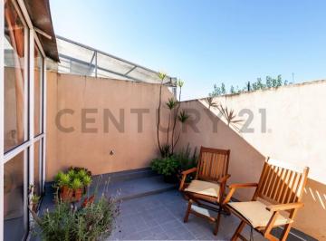 PH · 58m² · 3 Ambientes · PH 3 Ambientes Primer Piso por Escalera con Escritorio y Terraza Propia | Súper Luminoso | Villa Dev