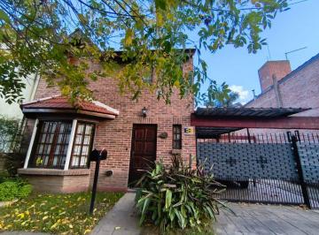 Casa de 4 ambientes, La Matanza · Casa con Parque, Parrilla y Gran Espacio Para Vivir Comodamente