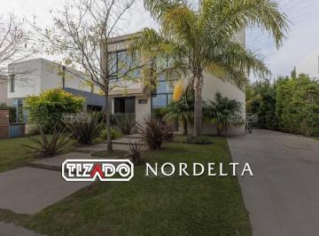 Casa · 218m² · 4 Ambientes · 3 Cocheras · Casa en Venta Ubicado en Nordelta